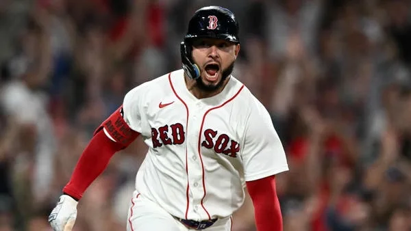 MLB|芬威13局激戰!紅襪12:11白襪8連勝到手 2 整場比賽相當戲劇化持續追平一路到延長賽