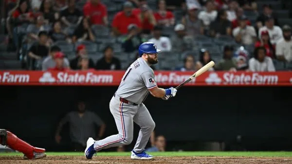 MLB|延長賽海灌進3分定調比賽!遊騎兵4:1擊退天使收下勝利 2 伯格一棒助遊騎兵鎖定勝負