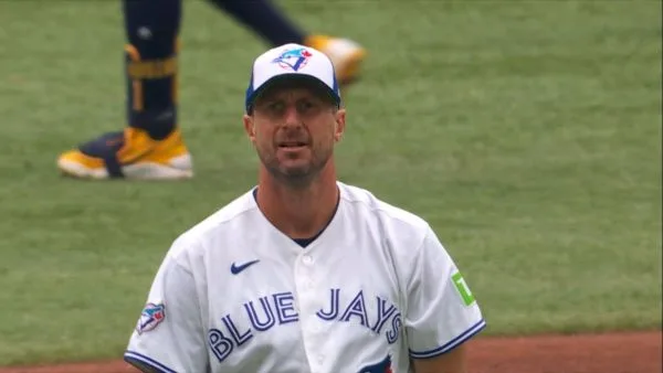 MLB|老鬼薛澤7局10K僅挨1安!藍鳥7:0完封水手寫下里程碑 3 薛澤好投前進三振歷史榜第九