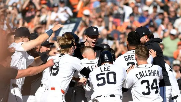 MLB|瓦倫西亞再見兩分砲!老虎4:3逆轉海盜送韋蘭德完美告別 3 瓦倫西亞敲出逆轉全壘打成英雄