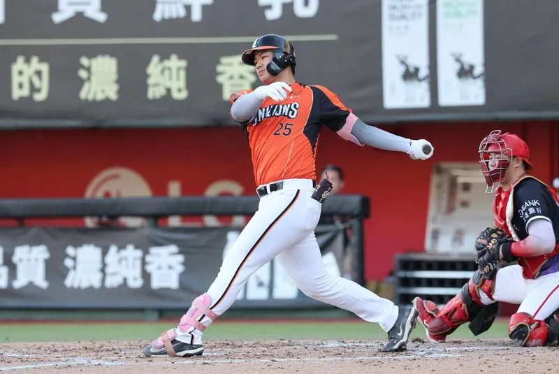 中職例行賽|統一獅12-1味全龍|喬登7局無失分奪MVP 3 龍隊9局下終於破蛋避免被大比分完封